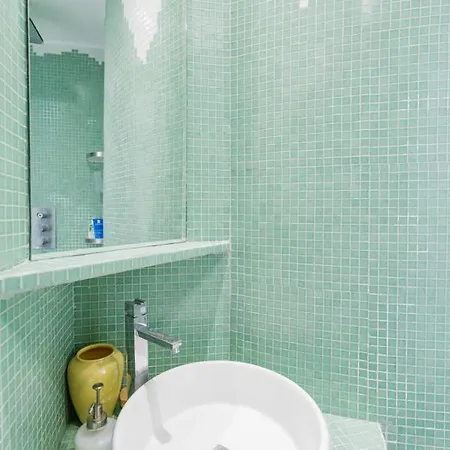 Sublime 60M Bright With Wifi In Paris Paris